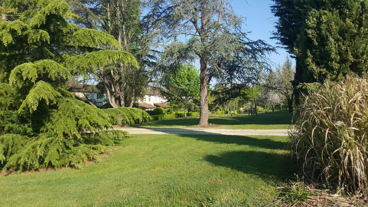 Moncrabeau Chambres D'Hotes Domaine De La Brette المظهر الخارجي الصورة